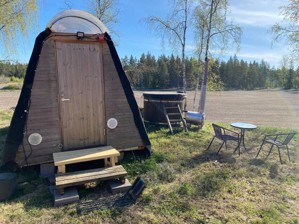 Laitila Niiralan Tila : Starlite Cabin מראה חיצוני תמונה
